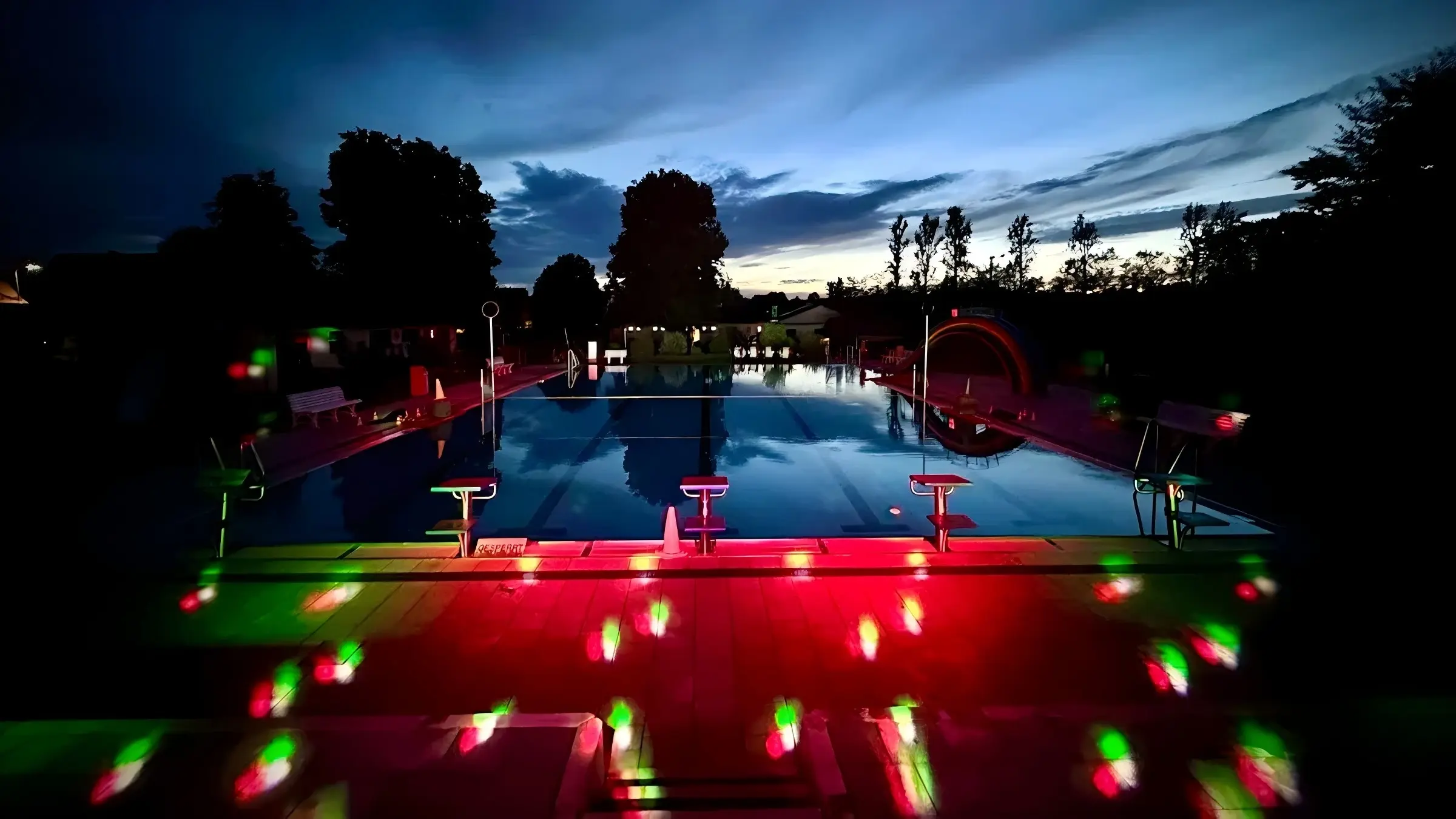 What Should You Look for in the Best Waterproof LED Pool Lights?